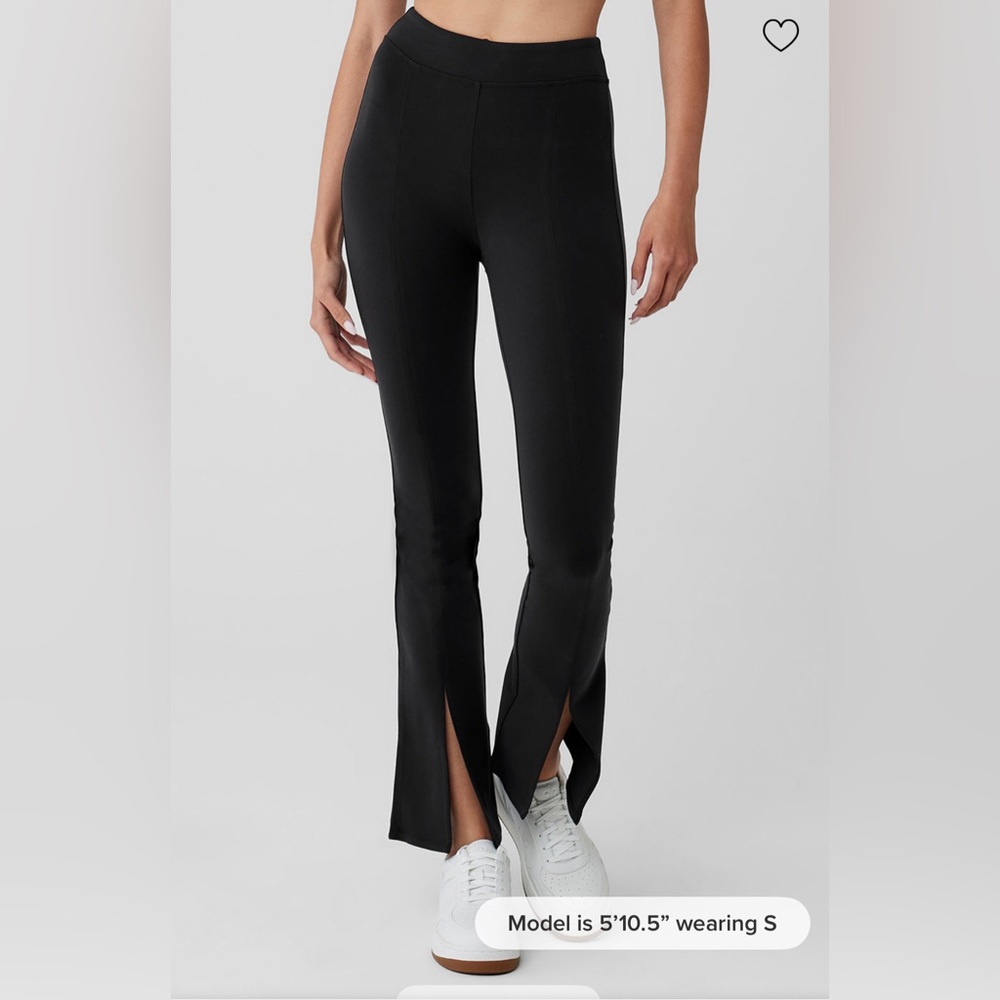 Airbrush High-Waist 7/8 Flutter Legging - Black